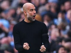 Man City získal obrovskú podporu v boji o titul v Premier League, pretože Pep Guardiola vydal dvojitú aktualizáciu Pep Guardiola manažér Manchestru City oslavuje počas zápasu Premier League medzi Manchester City FC a Arsenal FC na Etihad Stadium 22. septembra 2024