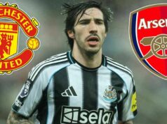 Man Utd je pripravený konkurovať Arsenalu o úspešný transfer Sandro Tonaliho v lete NEWCASTLE UPON TYNE, ANGLICKO – 21. JANUÁRA: Sandro Tonali z Newcastle United sleduje zápas fázy MD7 Ligy majstrov UEFA 2025/26 medzi Newcastle United FC a PSV Eindhoven v St James' Park 21. januára 2026 v Newcastle upon Tyne v Anglicku. (Foto: George Wood/Getty Images)