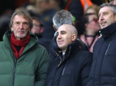 Man Utd zasadil druhý ďalší manažérsky úder po rozhodnutí Thomasa Tuchela v Anglicku BURTON-UPON-TRENT, ANGLICKO – 10. FEBRUÁRA: Na tomto obrázku zverejnenom 12. februára 2026 anglický manažér Thomas Tuchel pózuje na fotografii v St Georges Park 10. februára 2026 v Burton-upon-Trent v Anglicku. Bolo oznámené, že on a jeho trénerský tím predĺžili svoje zmluvy do roku 2028. (Foto Eddie Keogh – The FA/The FA via Getty Images)