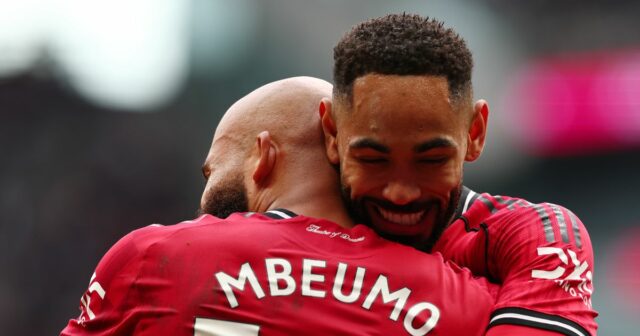 Bryan Mbeumo z Manchestru Utd oslavuje, keď skóroval na 0:1 počas zápasu Premier League medzi Tottenhamom Hotspur a Manchestrom United.