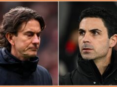 Manažér Arsenalu Mikel Arteta vzdáva hold Thomasovi Frankovi Thomas Frank po zápase Tottenhamu proti Burnley