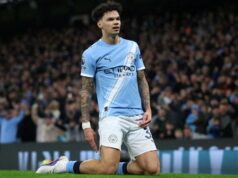 Manchester City porazil Newcastle United 2:1, aby sa vyhrotil súboj o titul v Premier League Manchester City porazil Newcastle United 2:1, aby sa vyhrotil súboj o titul v Premier League