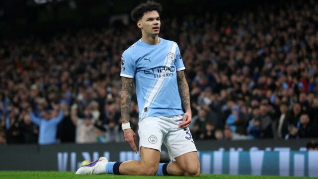 Manchester City porazil Newcastle United 2:1, aby sa vyhrotil súboj o titul v Premier League
