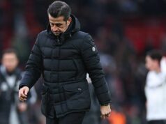 Marco Silva riskuje hnev FA po tom, čo zaútočil na „strašné“ rozhodcovské postavenie pri porážke Fulhamu 3:2 s Man United Marco Silva riskuje hnev FA po tom, čo zaútočil na „strašné“ rozhodcovské postavenie pri porážke Fulhamu 3:2 s Man United