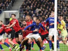 Mark Clattenburg nalieha na „prísny trest“ za správanie Evertonu po víťazstve Man Utd 1:0 Mark Clattenburg nalieha na „prísny trest“ za správanie Evertonu po víťazstve Man Utd 1:0