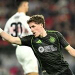Luke McCowan oslavuje svoj skorý gól, ktorým Celtic vyhral nad Stuttgartom 1:0