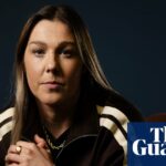 Mary Earps hovorí, že sa „naučila niekoľko tvrdých lekcií“ z kritiky kníh | Mary Earpsová