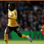 Mateus Mane z Wolves v predzápasovej rozcvičke