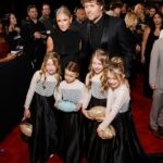 Matthew Stafford z baranov prichádza na pocty NFL so svojou rodinou predtým, ako získa MVP