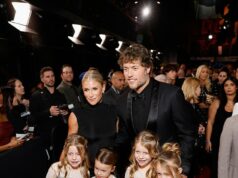 Matthew Stafford vyhral prvý MVP NFL vo veku 37 rokov ako obranca korunovaný za víťaza po úchvatnej sezóne Matthew Stafford z baranov prichádza na pocty NFL so svojou rodinou predtým, ako získa MVP