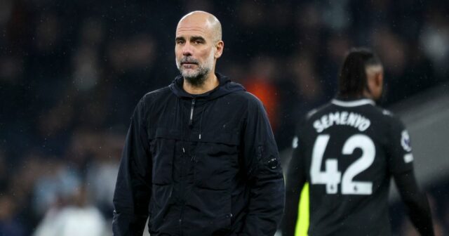 Meškanie poplatkov Man City 115 je trápne a škvrnou na LONDÝN, ANGLICKO - 1. FEBRUÁRA: Hlavný tréner Pep Guardiola z Manchestru City po remíze 2:2 počas zápasu Premier League medzi Tottenhamom Hotspur a Manchester City na štadióne Tottenham Hotspur 1. februára 2026 v Londýne v Anglicku. (Foto: Robin Jones/Getty Images)