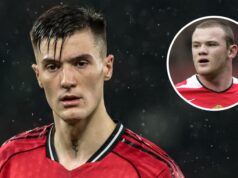 Michael Carrick premenil Seska na Rooneyho a Gary Neville STÁLE nepresvedčil Michael Carrick premenil Seska na Rooneyho a Gary Neville STÁLE nepresvedčil