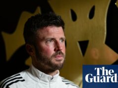 Michael Carrick tvrdí, že v skutočnosti nehovoril s Jimom Ratcliffom, pretože minulý mesiac|Manchester United Michael Carrick tvrdí, že v skutočnosti nehovoril s Jimom Ratcliffom, pretože minulý mesiac|Manchester United