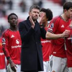 Michael Carrick vyzval svojich hráčov Manchestru United, aby využili svoju šancu