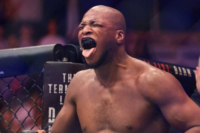 Michael Page pred víťazstvom nad Jaredom Cannonierom v auguste (Getty)