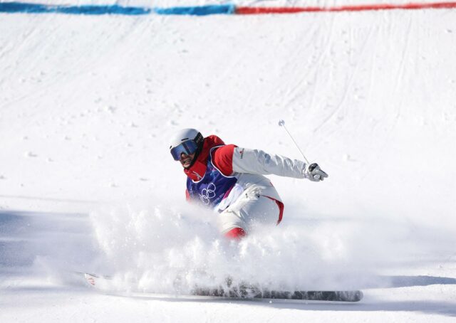 Mikael Kingsbury vyhral prvé zlato Kanady na svojich posledných olympijských Mikael Kingsbury vyhral prvé zlato Kanady na svojich posledných olympijských hrách