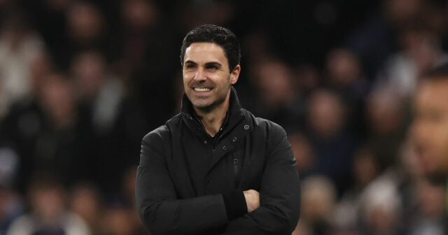 Mikel Arteta dáva jasne najavo zámery Arsenalu Šéf Arsenalu Mikel Arteta dal údajne toto leto zelenú podpisu Piera Hincapieho