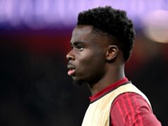 Mikel Arteta poskytuje Bukayovi Sakovi náznak návratu zranenia, keď sa objaví posila Arsenalu Bukayo Saka