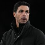 Mikel Arteta požaduje väčšiu bezpečnosť po tom, čo sa fanúšikom klipu ignorujúci Gunners stal virálny