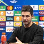 Mikel Arteta hovorí počas tlačovej konferencie