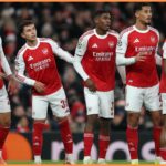 Mikel Merino tlieska fanúšikom Arsenalu