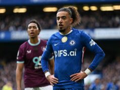 Moment Malo Gusta, ktorý rozzúril Andreyho Santosa, hovorí veľa o mentalite Chelsea Malo Gusto z Chelsea sa pozerá počas zápasu Premier League medzi Chelsea a Burnley na Stamford Bridge 21. februára 2026 v Londýne v Anglicku.