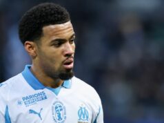 Môže Arsenal odvolať Ethana Nwaneriho? Dohoda o hosťovaní Marseille bola vysvetlená po zranení Mikela Merina Ethan Nwaneri #11 z Olympique de Marseille sa pozerá na zápas Ligue 1 McDonald's medzi Paris FC a Olympique de Marseille na Stade Jean Bouin 31. januára 2026 v Paríži vo Francúzsku.