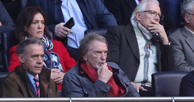 Sir Jim Ratcliffe sa pozerá