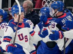 Mužský hokejový tím USA má podporu od zlatého medailistu Taylora Heiseho Mužský hokejový tím USA má podporu od zlatého medailistu Taylora Heiseho