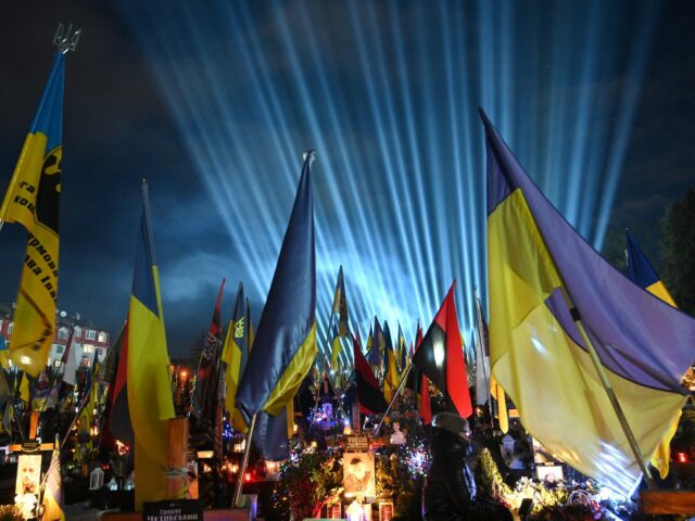 NAŽIVO: Rusko-ukrajinská vojna vstupuje do piateho roku, keď štrajky zasiahli Záporoží | Správy o konflikte
