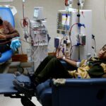 NAŽIVO: Zranení Palestínčania sa pripravujú na odchod z Gazy, keď Izrael otvára Rafah