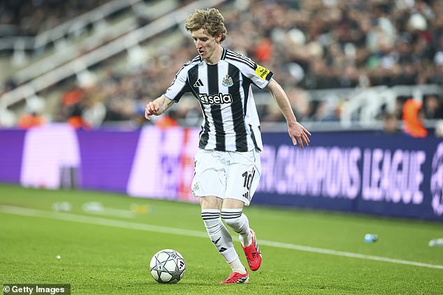 Najrýchlejší hráči Ligy majstrov odhalení: Rýchlostný stroj Mickyho van de Anthony Gordon je stále najrýchlejším hráčom v tejto sezóne Ligy majstrov