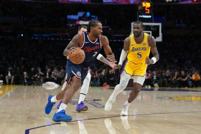 Nasleduje Streaky Clippers zaoberajúci sa problémami s Magicom NBA: Los Angeles Clippers v Los Angeles Lakers