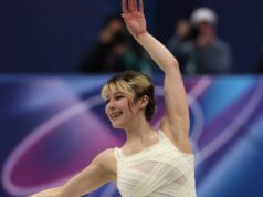 Návrhárka z LA Lisa McKinnon vytvára americké krasokorčuliarske šaty Návrhárka z LA Lisa McKinnon vytvára americké krasokorčuliarske šaty