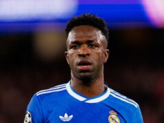 Navštívil som dom Viniciusa Jr. – sľúbil, že bude bojovať proti rasistom jadrovou možnosťou Vinicius Jr. opustil ihrisko po tom, čo tvrdil, že sa stal obeťou rasistického zneužívania