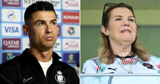 Nassrov portugalský útočník #07 Cristiano Ronaldo reaguje počas futbalového zápasu Saudskej profesionálnej ligy medzi Al-Nassr a Al-Awwal Park Stadium v ​​Rijáde 17. januára, obrázky)