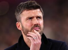 Náznak prestupu Michaela Carricka po tom, čo povedal Man Utd, aby podpísali „najlepších hráčov“ Hlavný tréner Manchestru United Michael Carrick počas zápasu Premier League medzi West Ham United a Manchester United na londýnskom štadióne 10. februára 2026 v Londýne v Anglicku.