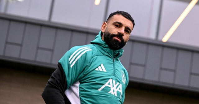 Nejasná budúcnosť a odchod Mohameda Salaha z Liverpoolu, keď sa Mohamed Salah z Liverpoolu počas tréningu v AXA Training Center