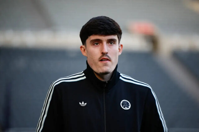 Newcastle United pevne drží Tino Livramento uprostred očakávaného oživenia záujmu Download app from appStore