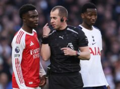 „Nezmysel“ medzi Tottenhamom a Arsenalom sa bude vyšetrovať po tom, čo sa Gary Neville vzteká Súboj Arsenalu s Tottenhamom bol dvakrát odložený kvôli chybe technológie.