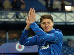 Nový nábor Rangers Ryan Naderi: Porovnania s Jorgom Albertzom sú krásne, ale som svojský Útočník Ryan Naderi dokončil svoj prestup do Rangers z Hansy Rostock v deň uzávierky