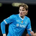 Neapolský stredopoliar Scott McTominay bol spájaný s úžasným návratom do Manchestru United