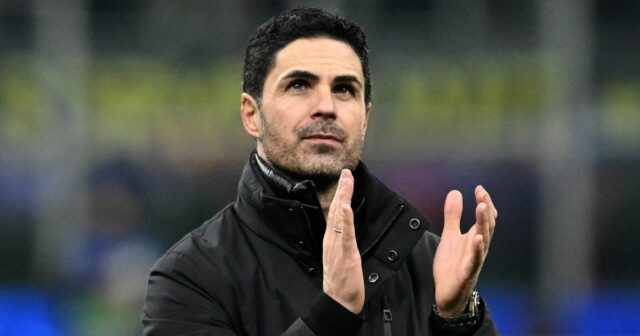 Šéf Arsenalu Mikel Arteta reaguje