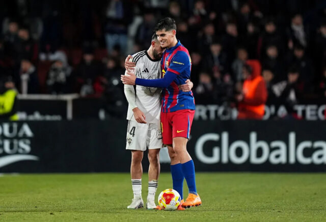 Od možnosti kádra k vynikajúcej hviezde: obranca Barcelony premieňa dôslednosť na dominanciu
