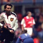 Ryan Giggs oslavuje skvelý víťazný gól United, keď porazili Arsenal 2:1 v predĺžení počas reprízy semifinále FA Cupu 1999 14. apríla 1999 vo Villa Parku.