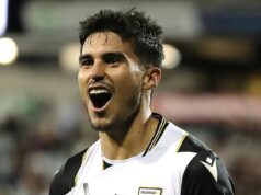 Ohrdnutý bývalý kapitán A-League Ulises Davila sa dozvie o svojom osude ako „vodcu“ stávkového škandálu Bývalý kapitán Macarthur Bulls Ulises Davila unikol s pokutou po tom, čo pokazil stávkové výsledky zápasov A-League pochybným číslom v zámorí.