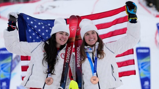 Olympiáda: Tím USA získal bronz v kombinácii žien v alpskom lyžovaní
