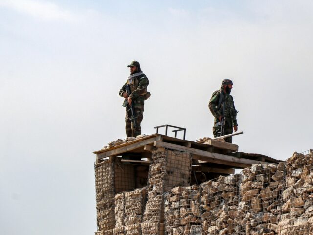 Pakistan bombarduje Kábul: Prečo bojujú Afganistan a Pakistan? | Správy o konflikte
