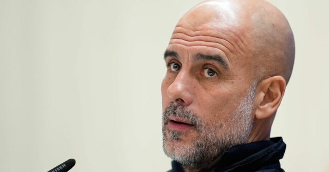 Pep Guardiola uvádza silný prejav o streľbe a úmrtiach ICE Hlavný tréner Manchestru City Pep Guardiola počas tlačovej konferencie