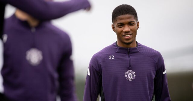 Chido Obi v akcii za Manchester United na tréningu